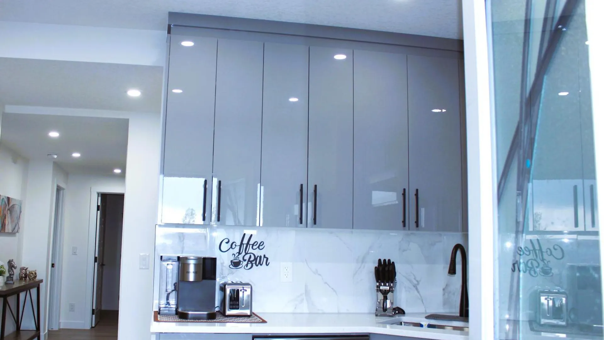 Apartamento Guest Suite In Southeast YYC